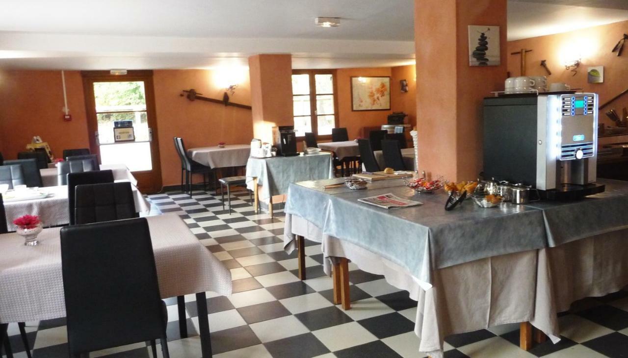 Hotel Restaurant Le Colombier Remoulins Exteriér fotografie